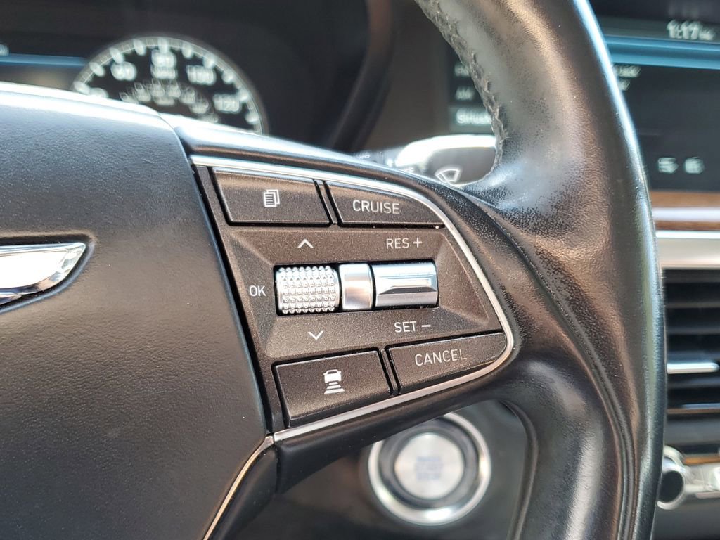 Used 2017 Genesis G90 3.3T Premium image 26