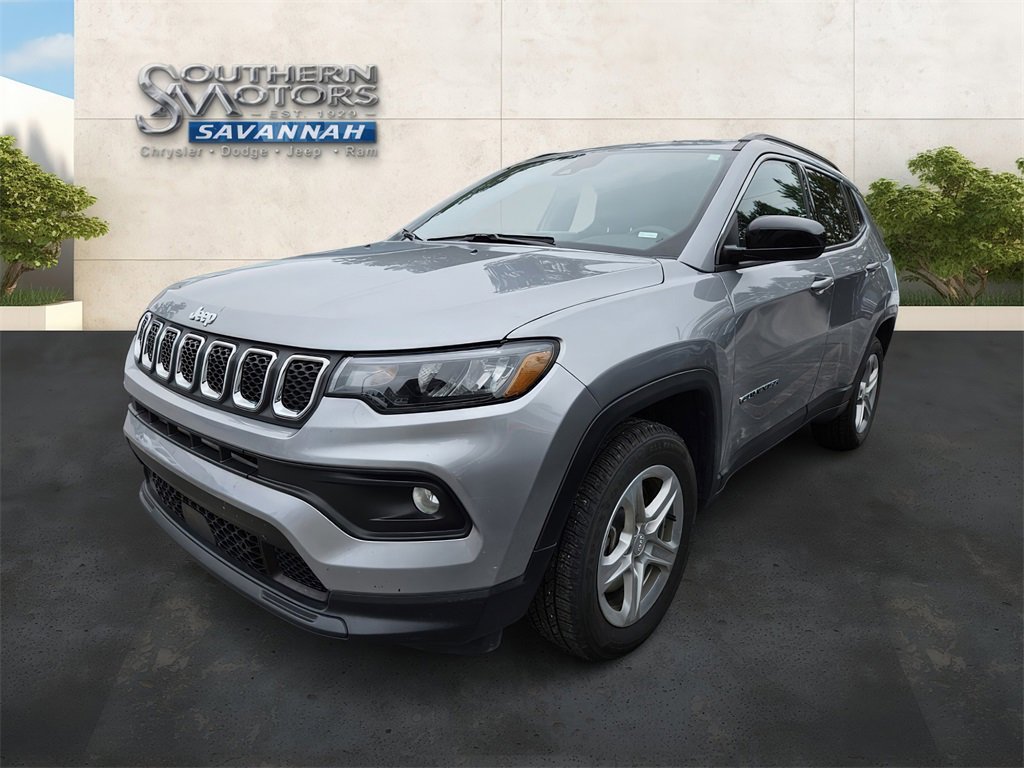 Used 2024 Jeep Compass Latitude