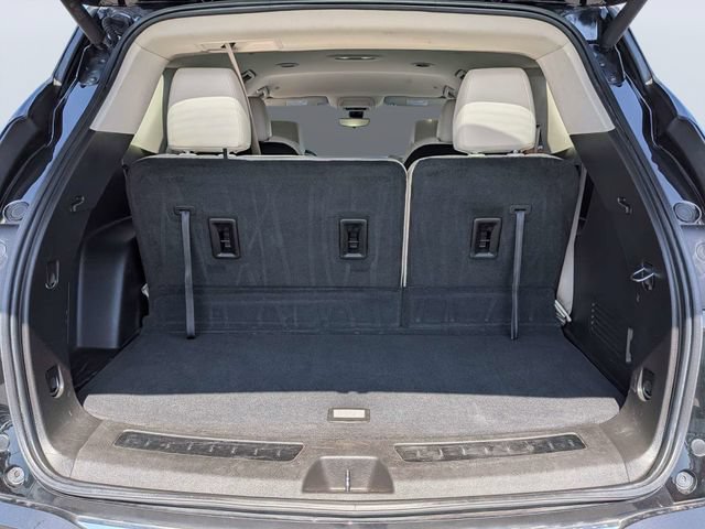 Used 2022 Buick Enclave Essence w/ Sport Touring Edition FWD image 12