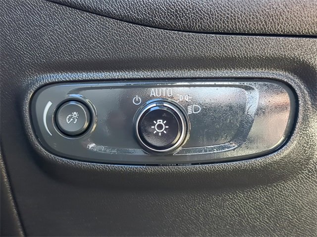 Used 2023 Chevrolet Equinox LS w/ LS Convenience Package image 26