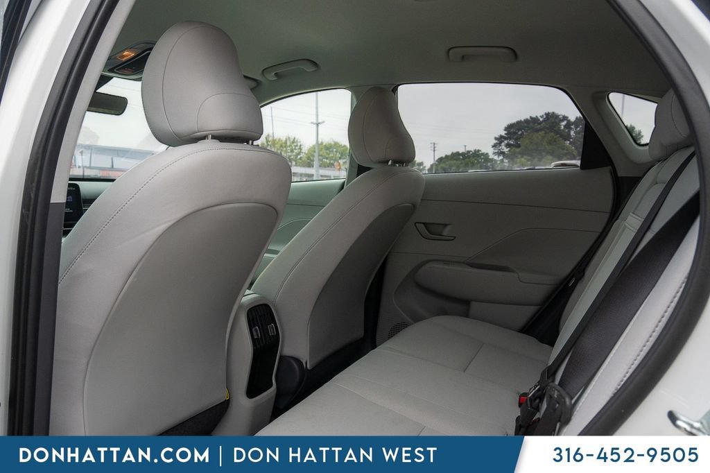 Used 2025 Hyundai Kona SEL AWD/4WD image 13