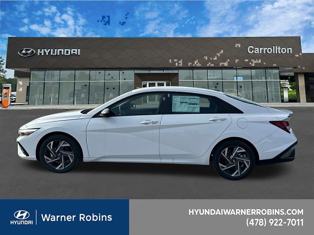 New 2025 Hyundai Elantra Sport image 7