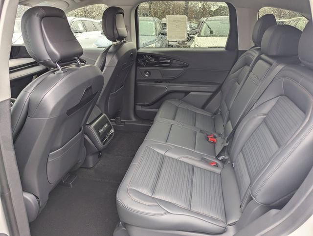 New 2026 Lincoln Nautilus Reserve AWD/4WD image 12