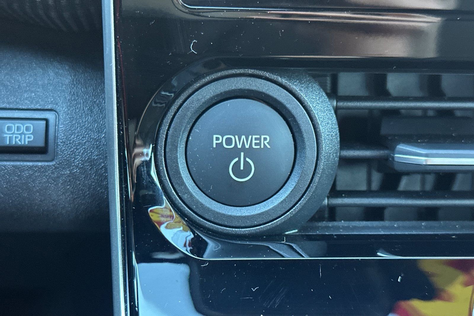 Used 2024 Toyota bZ4X Limited image 27