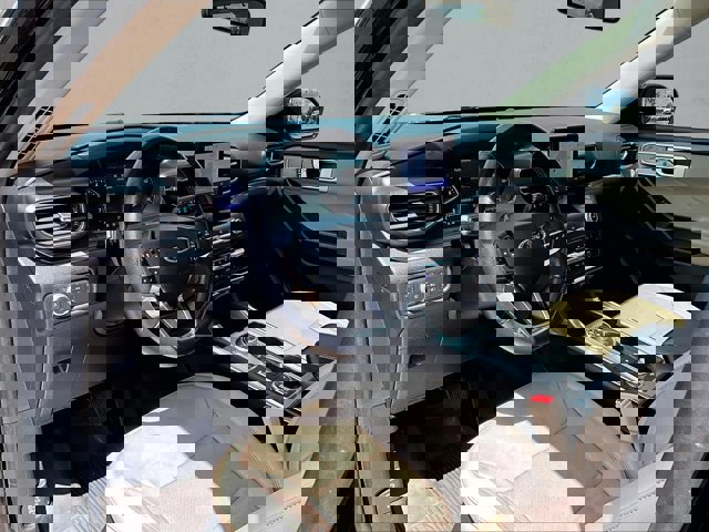 Used 2020 Ford Explorer Limited w/ Equipment Group 310A image 13