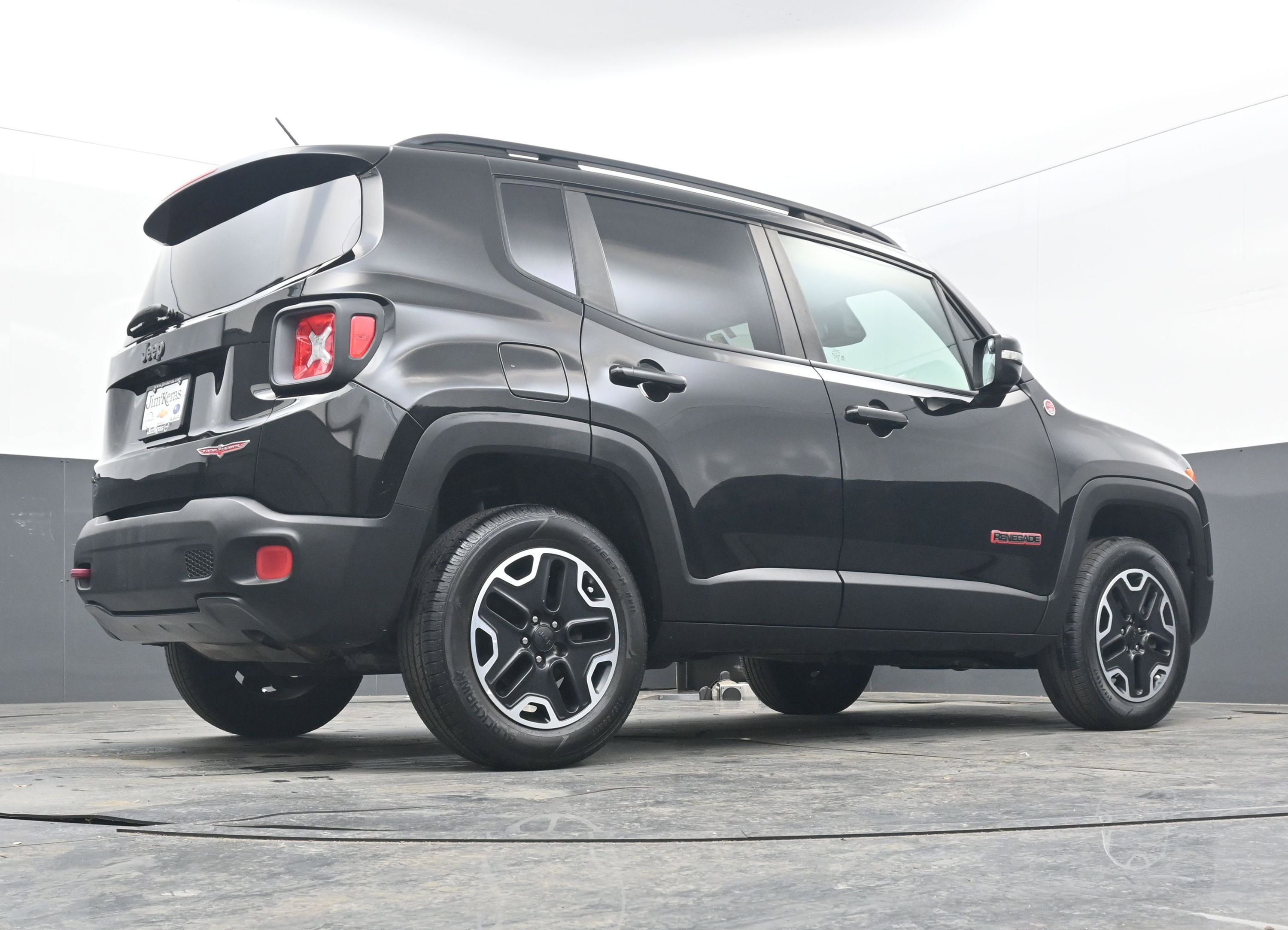 Used 2017 Jeep Renegade Trailhawk image 28