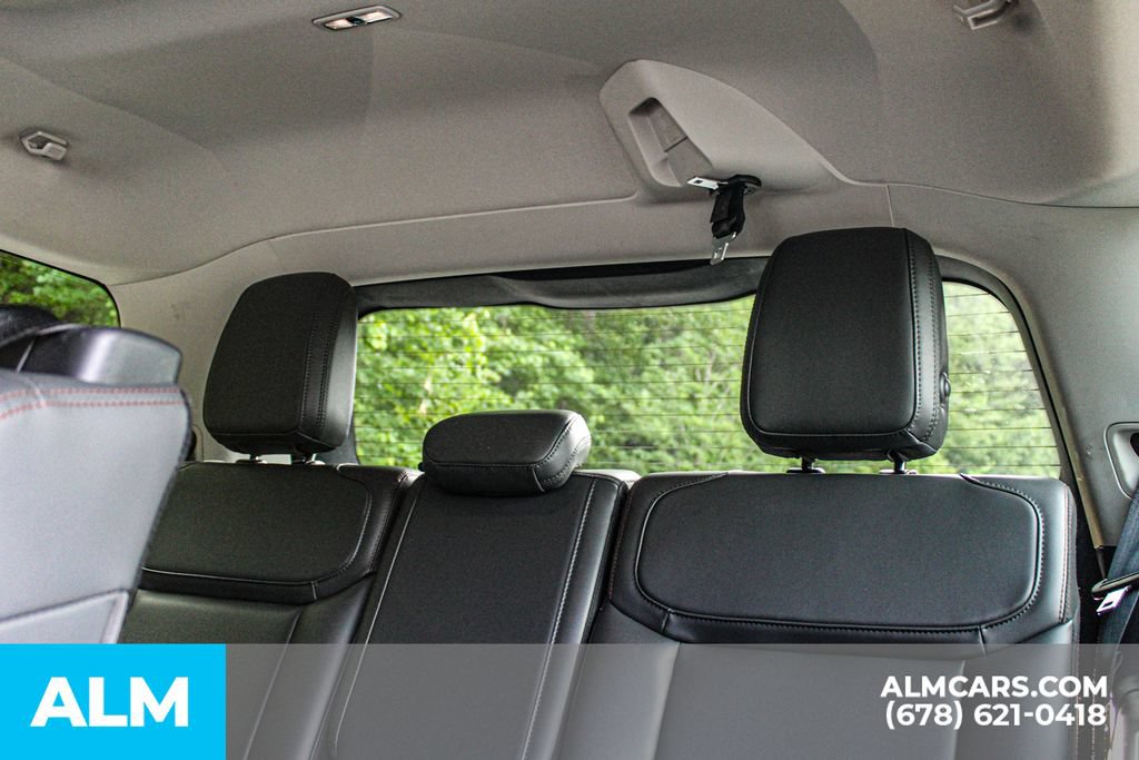 Used 2025 Ford Expedition Active AWD/4WD image 17