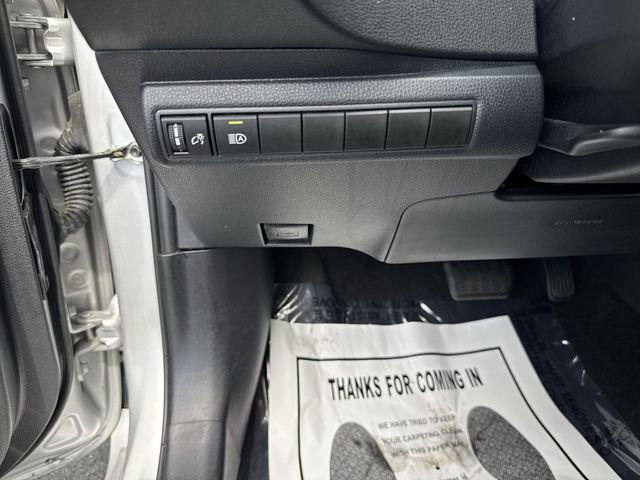 Used 2022 Toyota Corolla LE FWD image 24
