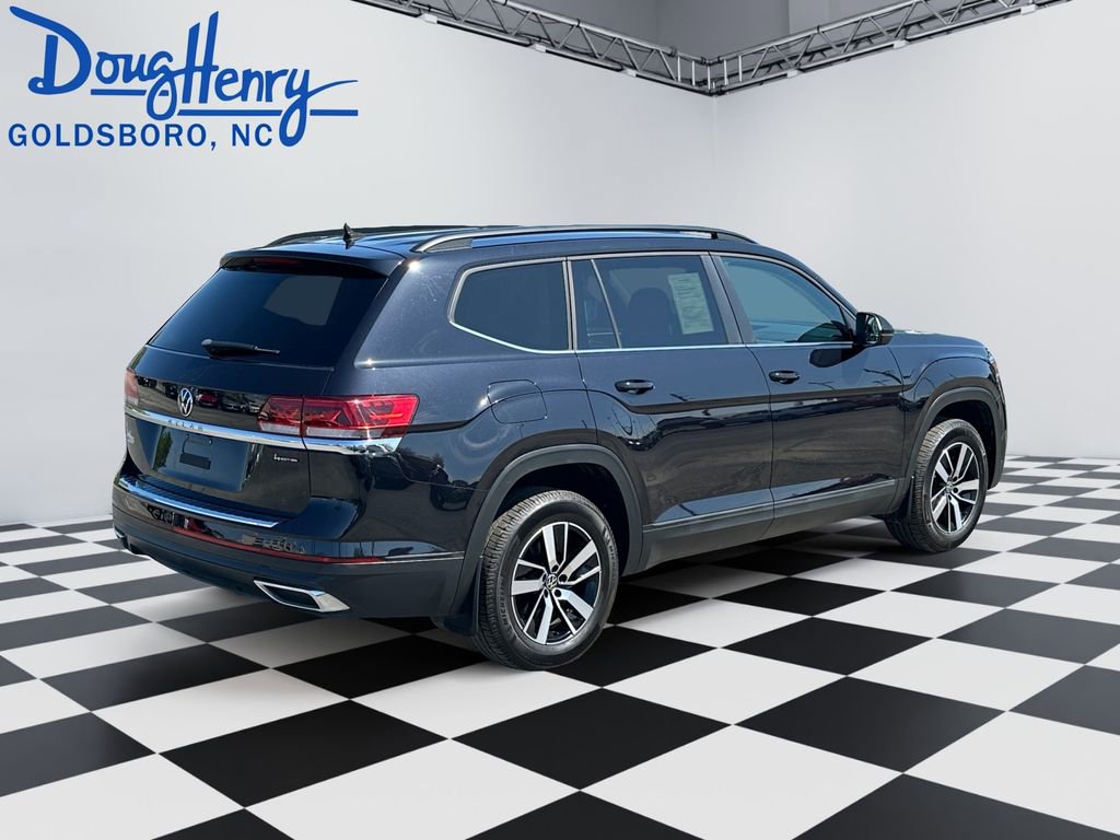 Used 2023 Volkswagen Atlas SE AWD/4WD image 5