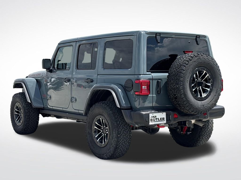 Used 2025 Jeep Wrangler Unlimited Rubicon AWD/4WD image 4