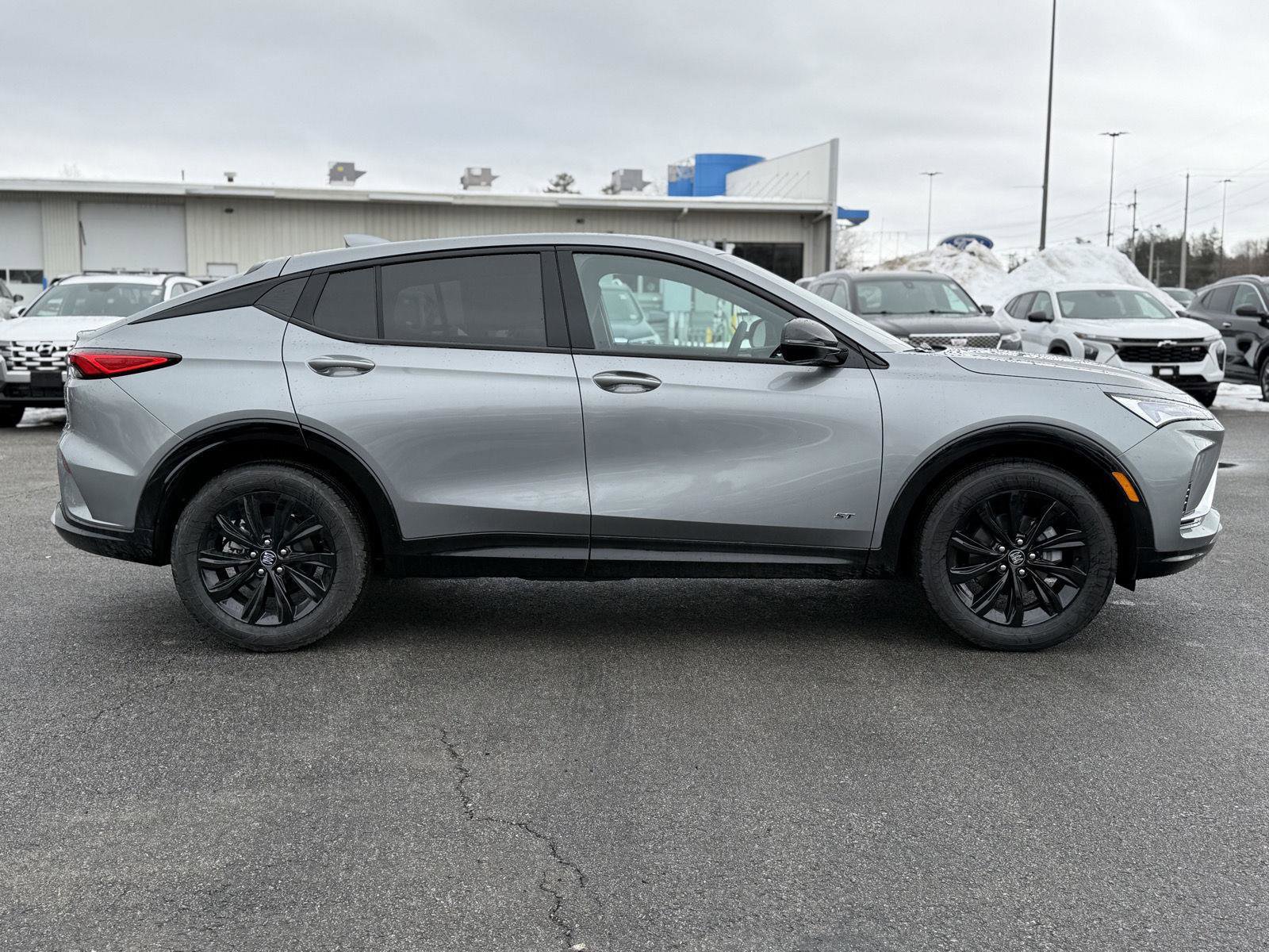 New 2026 Buick Envista Sport Touring w/ Convenience II Package image 4