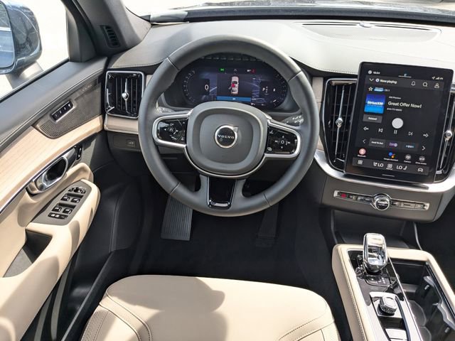 New 2026 Volvo XC90 B6 Plus w/ Protection Package Premier image 17