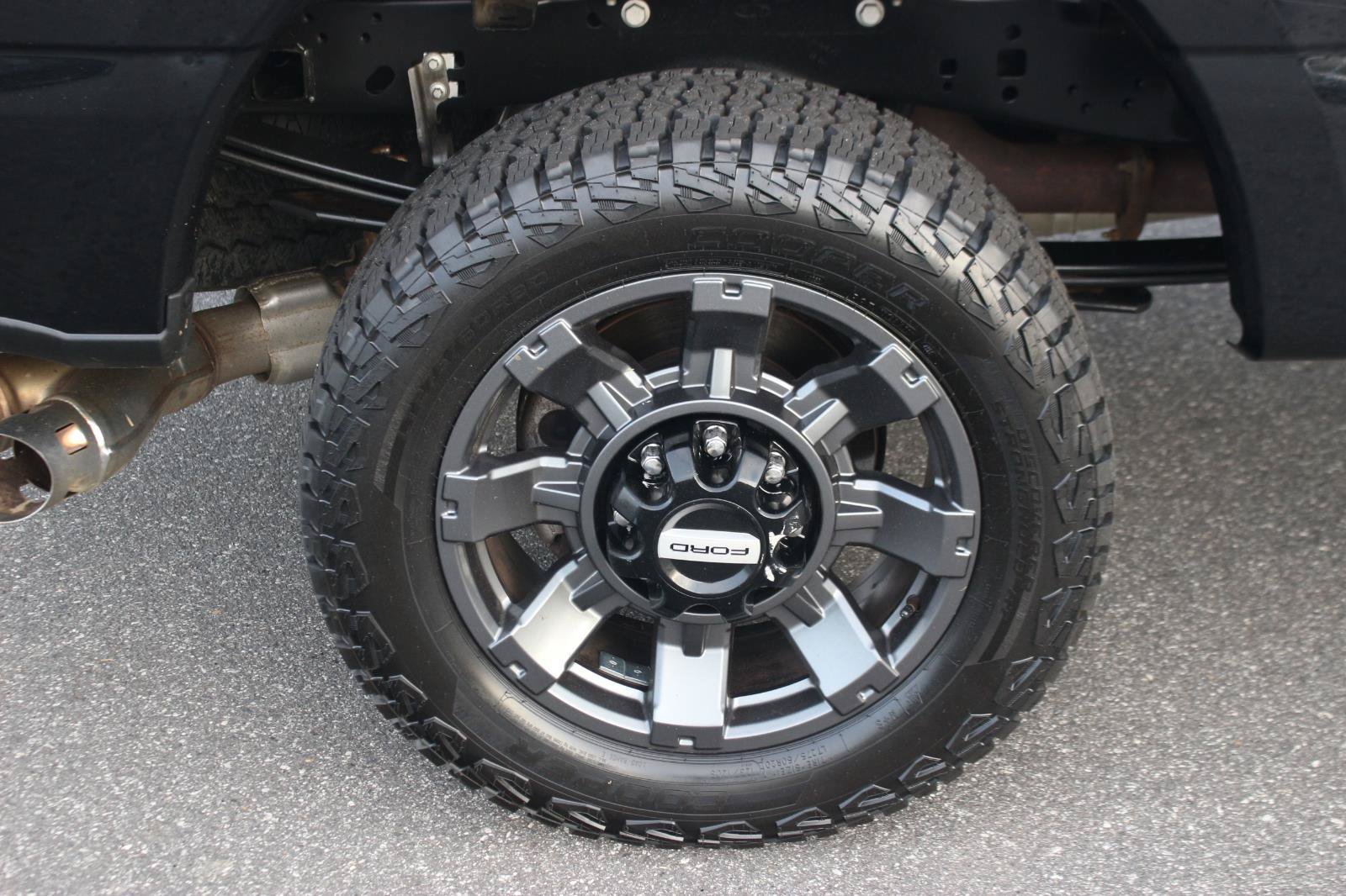 Used 2023 Ford F250 Lariat w/ Sport Appearance Package AWD/4WD image 35