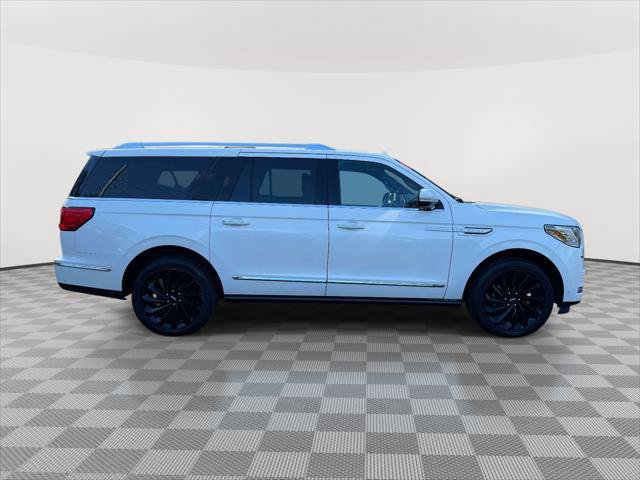 Used 2020 Lincoln Navigator L Reserve w/ Equipment Group 208A Reserve AWD/4WD image 8