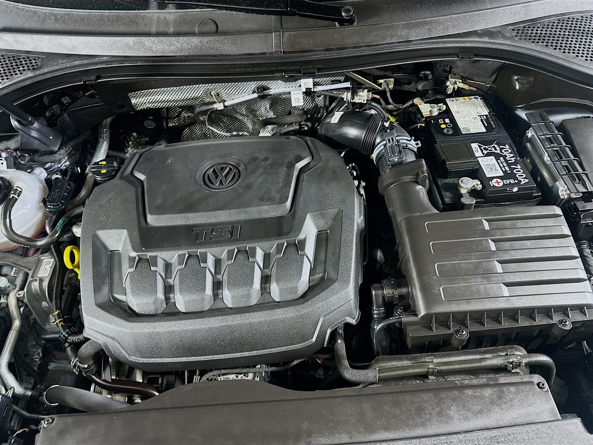 Used 2024 Volkswagen Tiguan Wolfsburg Edition image 32