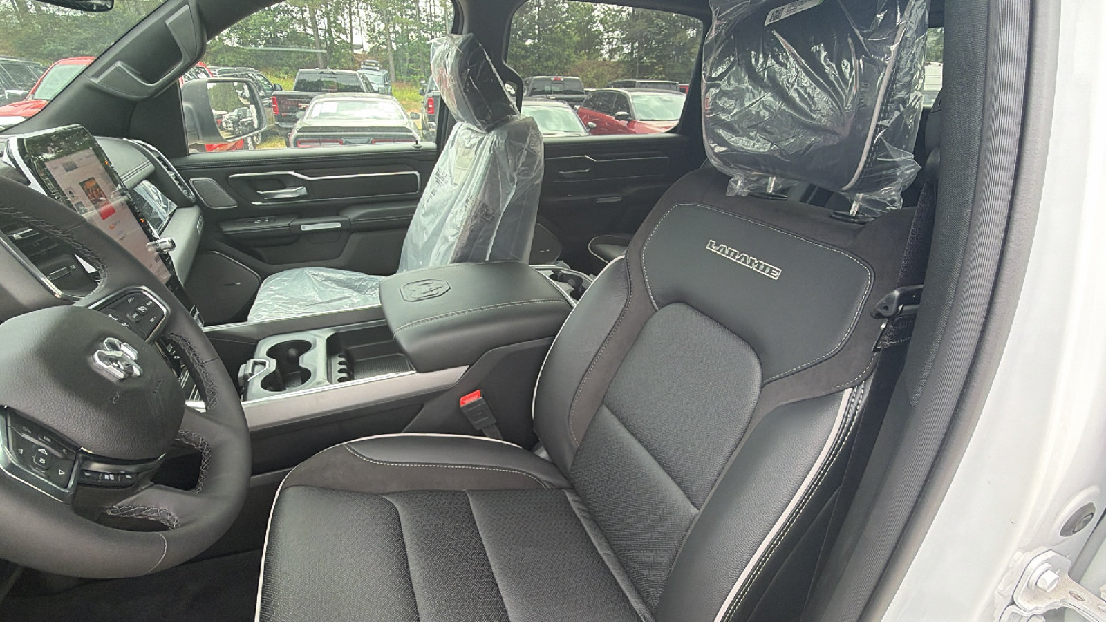 Used 2025 RAM 1500 Laramie w/ Night Edition AWD/4WD image 14