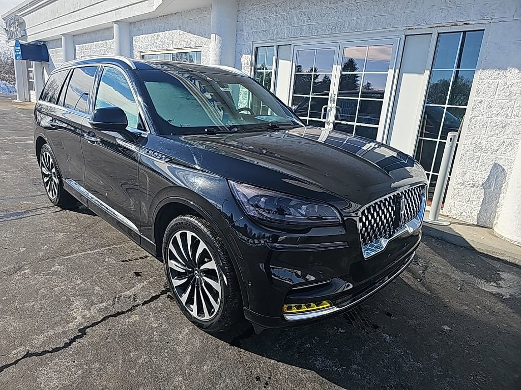 Used 2023 Lincoln Aviator Black Label Grand Touring w/ Class IV Trailer Tow Package image 2