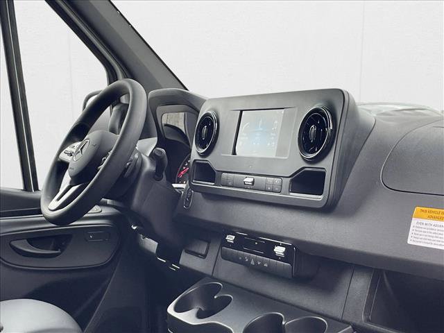 New 2024 Mercedes-Benz Sprinter 2500 image 24