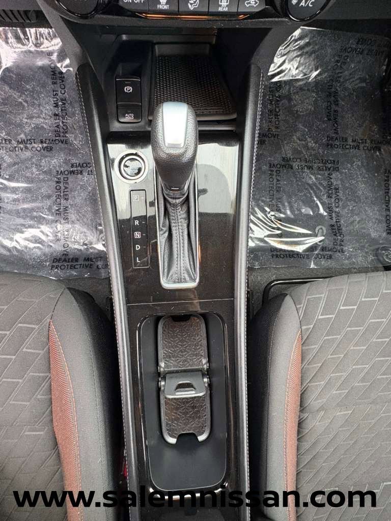 Used 2021 Nissan Kicks SR FWD image 8