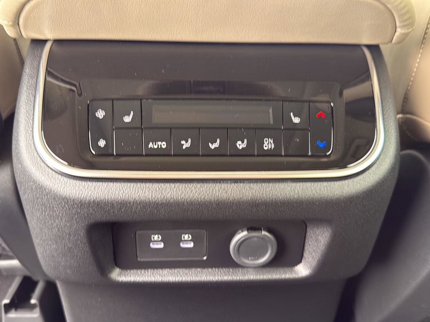 New 2026 Nissan Armada Platinum Reserve AWD/4WD image 18