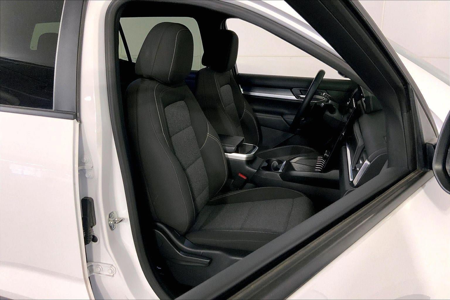 Used 2025 GMC Terrain Elevation AWD/4WD image 7