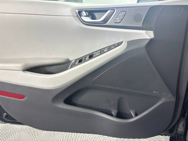 Used 2020 Hyundai Ioniq Limited FWD image 17