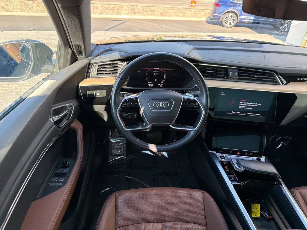 Used 2024 Audi Q8 e-tron Premium Plus AWD/4WD image 14