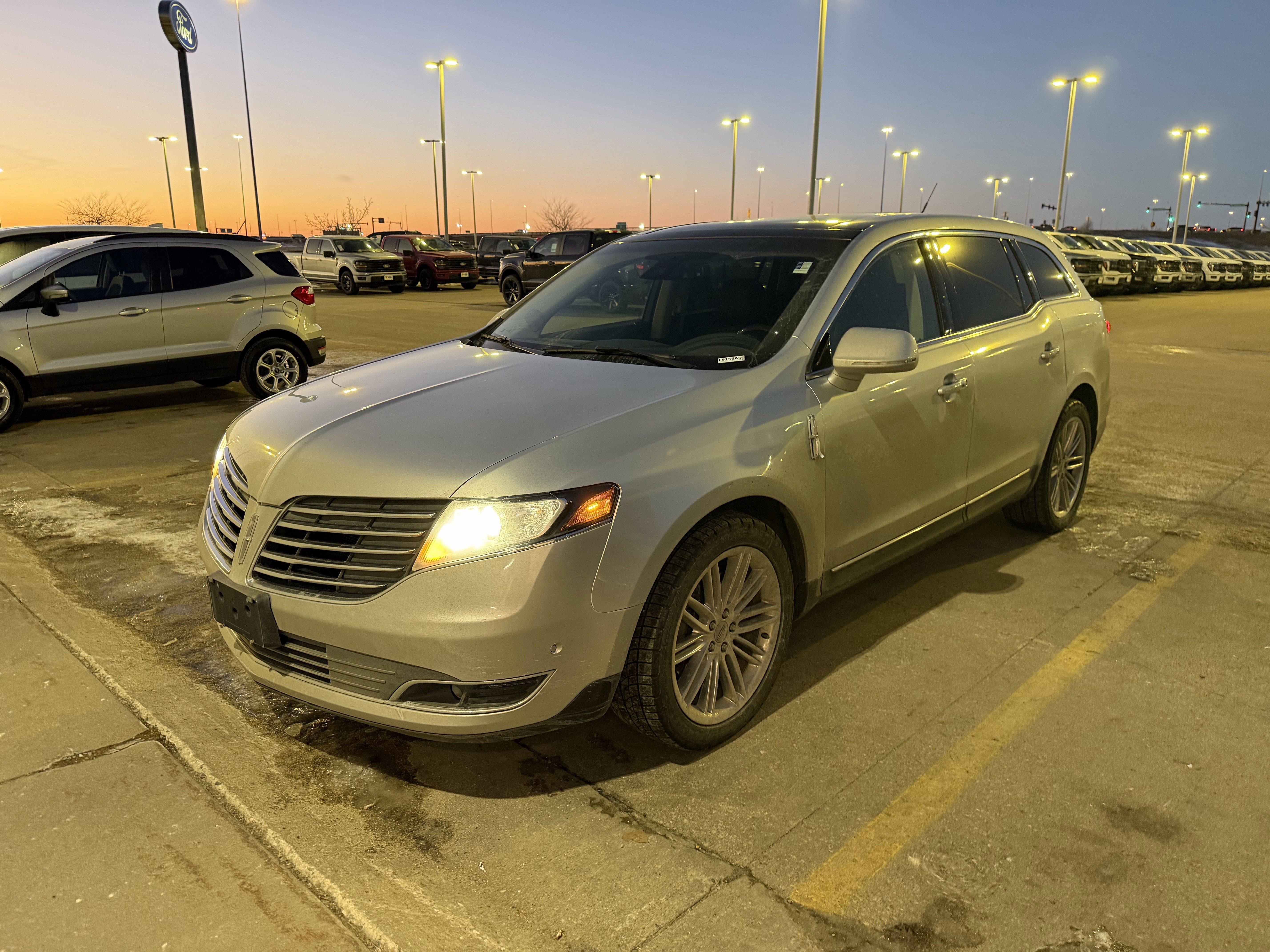Used 2019 Lincoln MKT AWD video 2