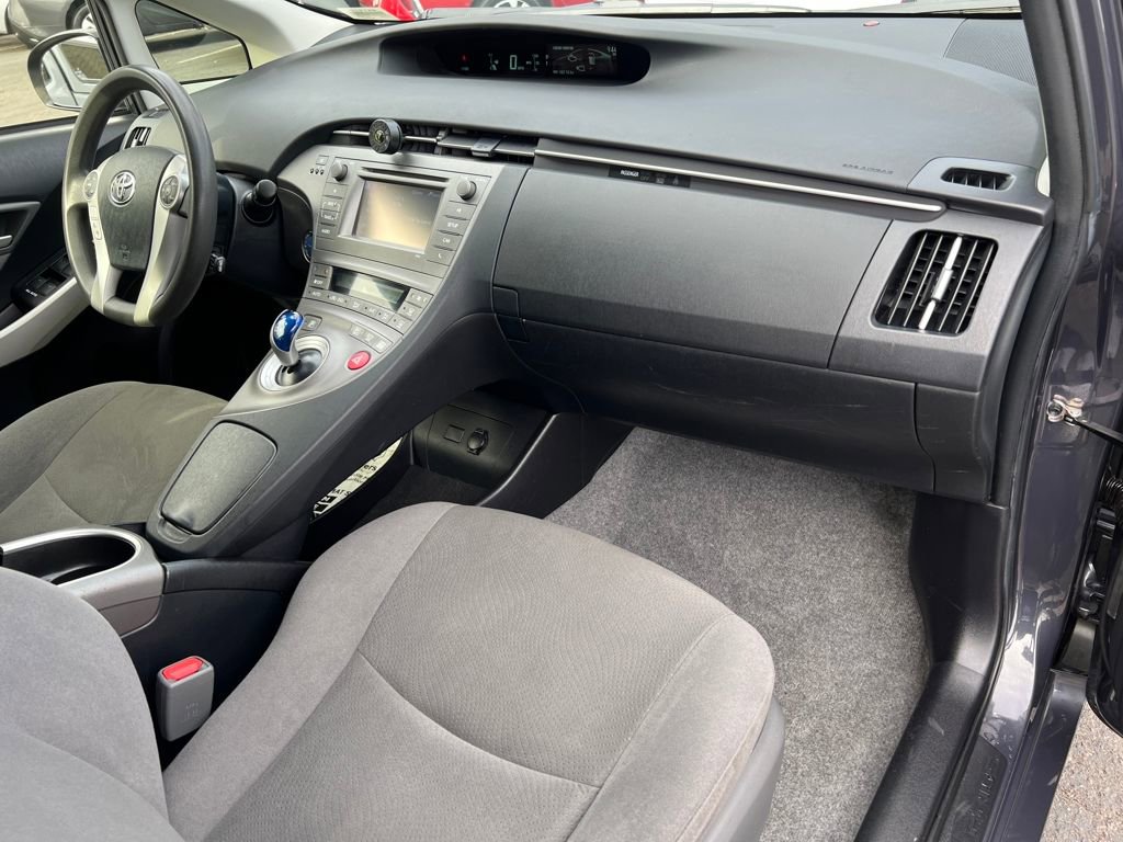 Used 2015 Toyota Prius Two image 20