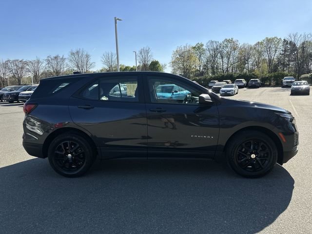 Used 2022 Chevrolet Equinox LS w/ LPO, Floor Liner Package image 6