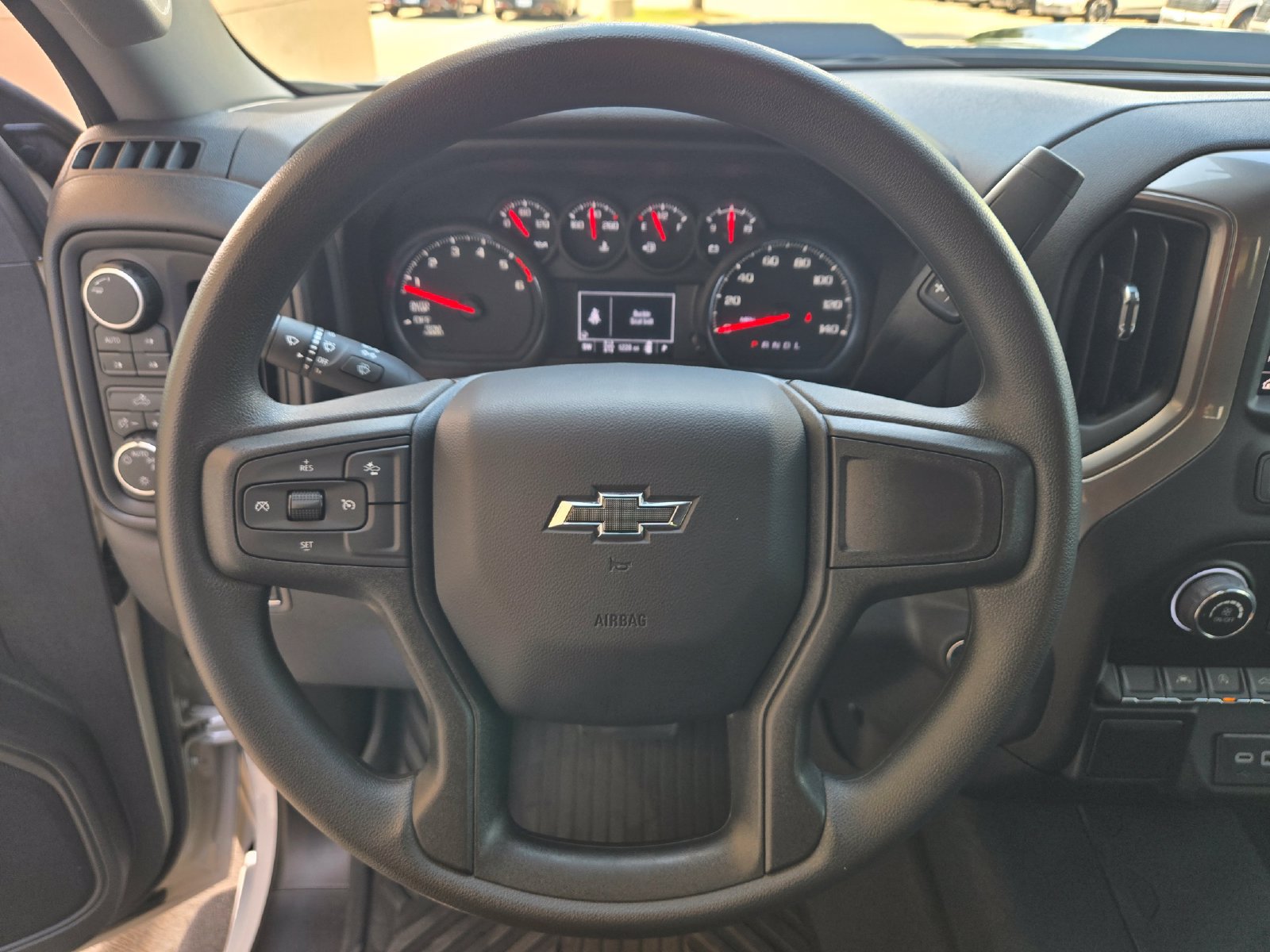 Used 2026 Chevrolet Silverado 1500 Custom Trail Boss AWD/4WD image 11