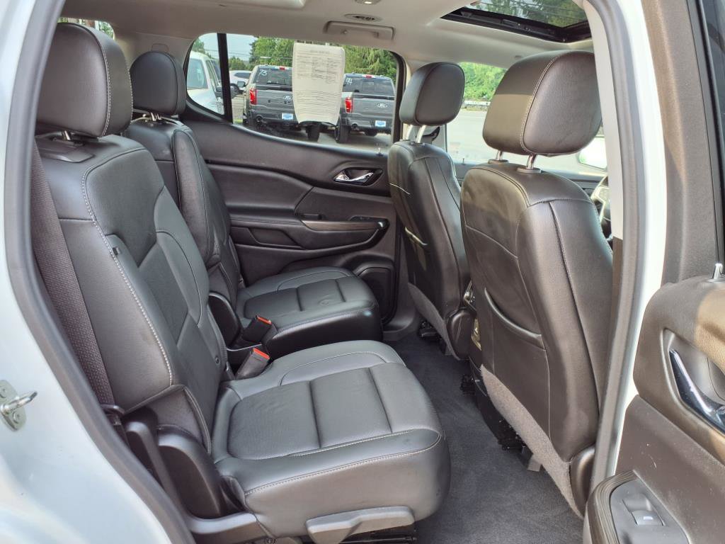 Used 2022 GMC Acadia SLT w/ Technology Package image 6