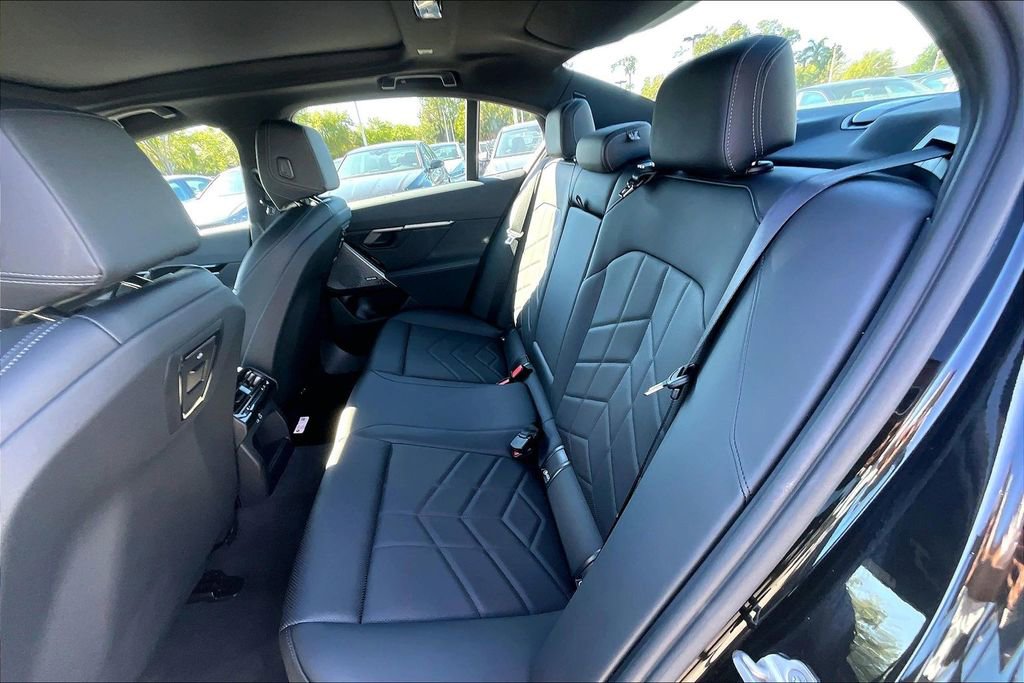 Used 2026 BMW 530i xDrive image 17