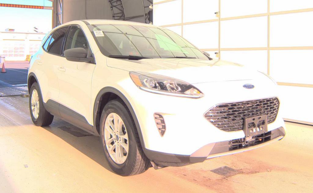 Used 2022 Ford Escape SE w/ Convenience Package image 2
