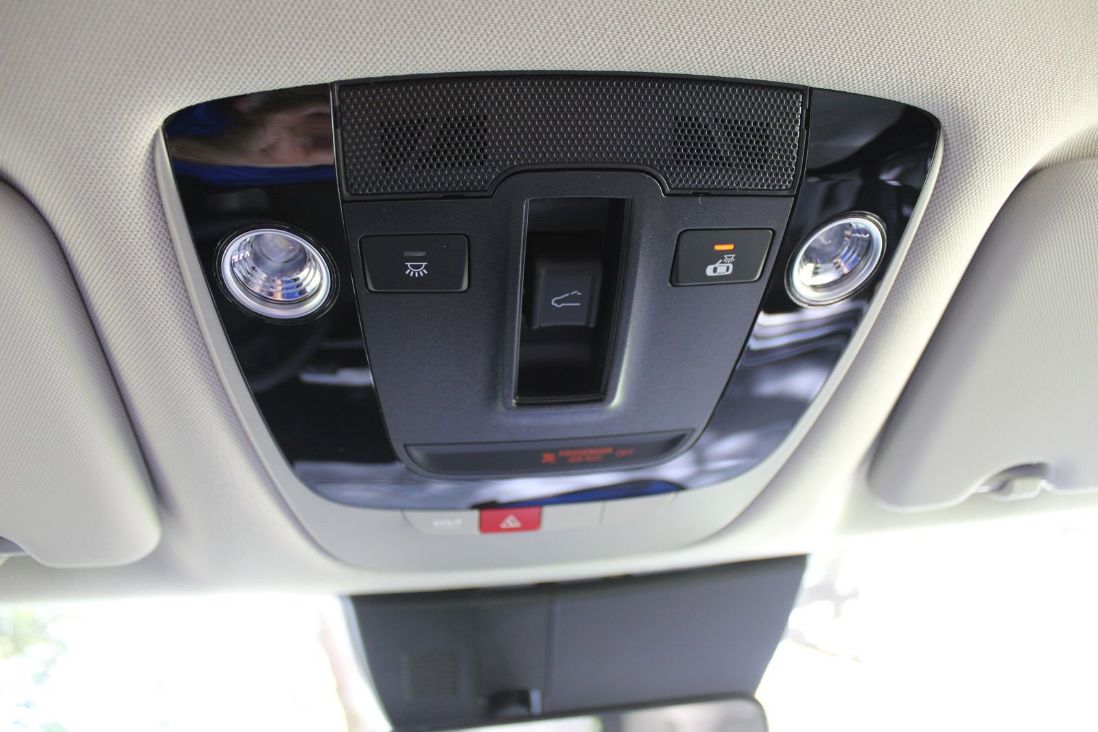 New 2026 Kia Sportage EX w/ EX Panorama Roof Package image 49