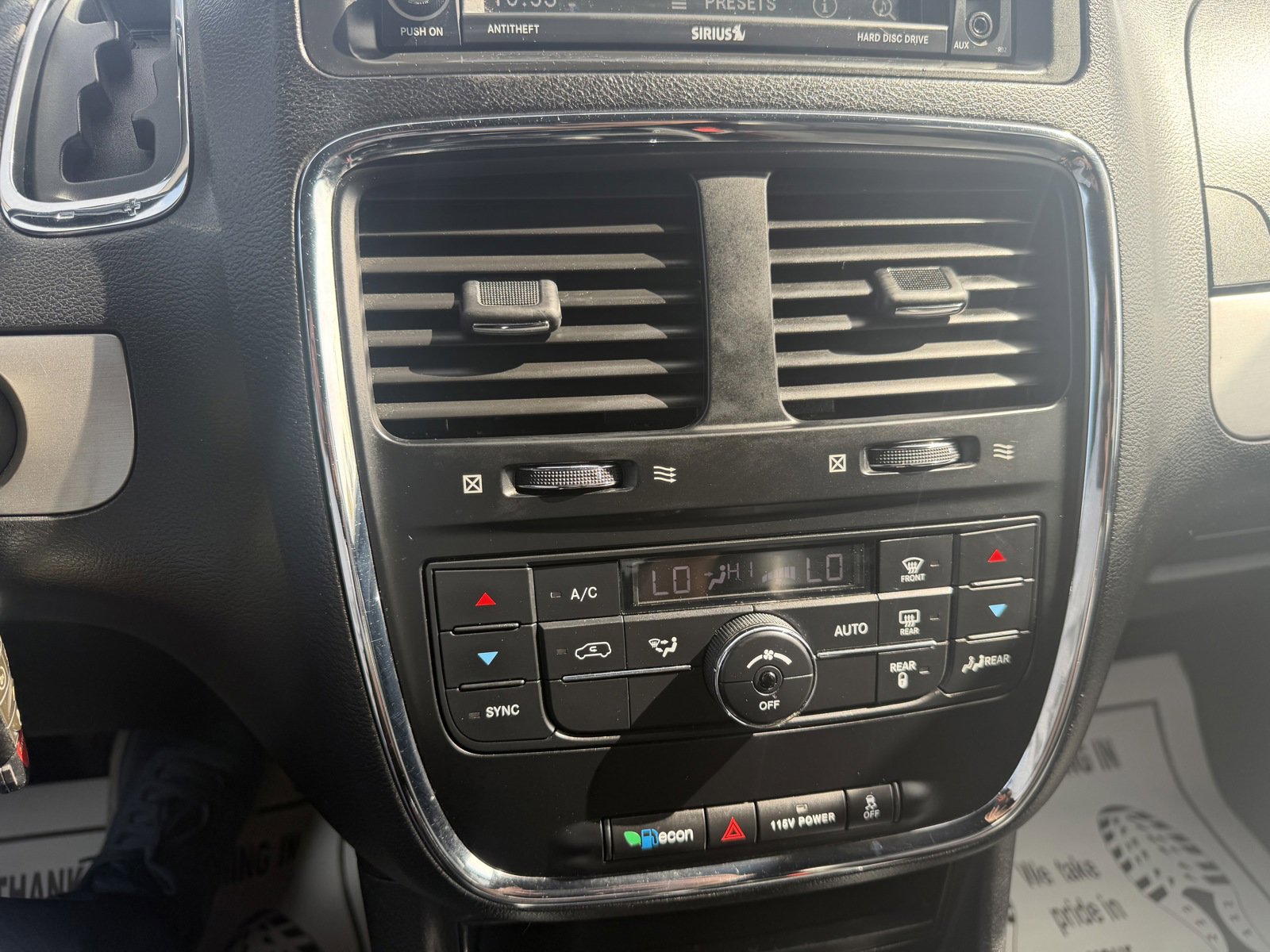 Used 2016 Dodge Grand Caravan R/T image 13