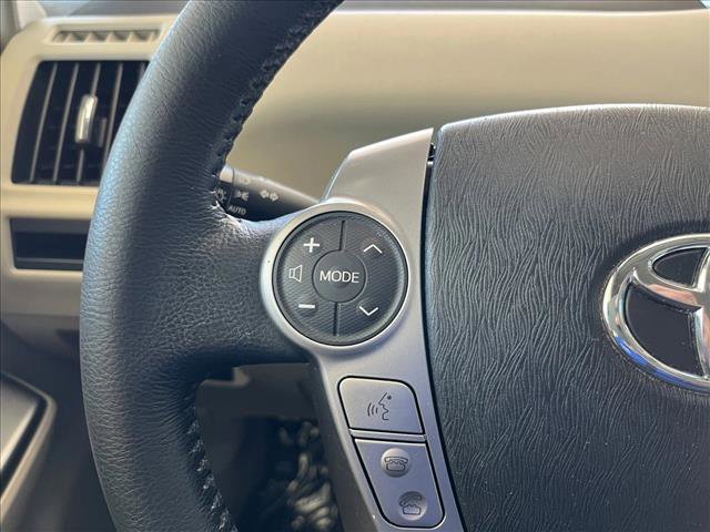 Used 2017 Toyota Prius V Four w/ Carpet Mat Package image 18