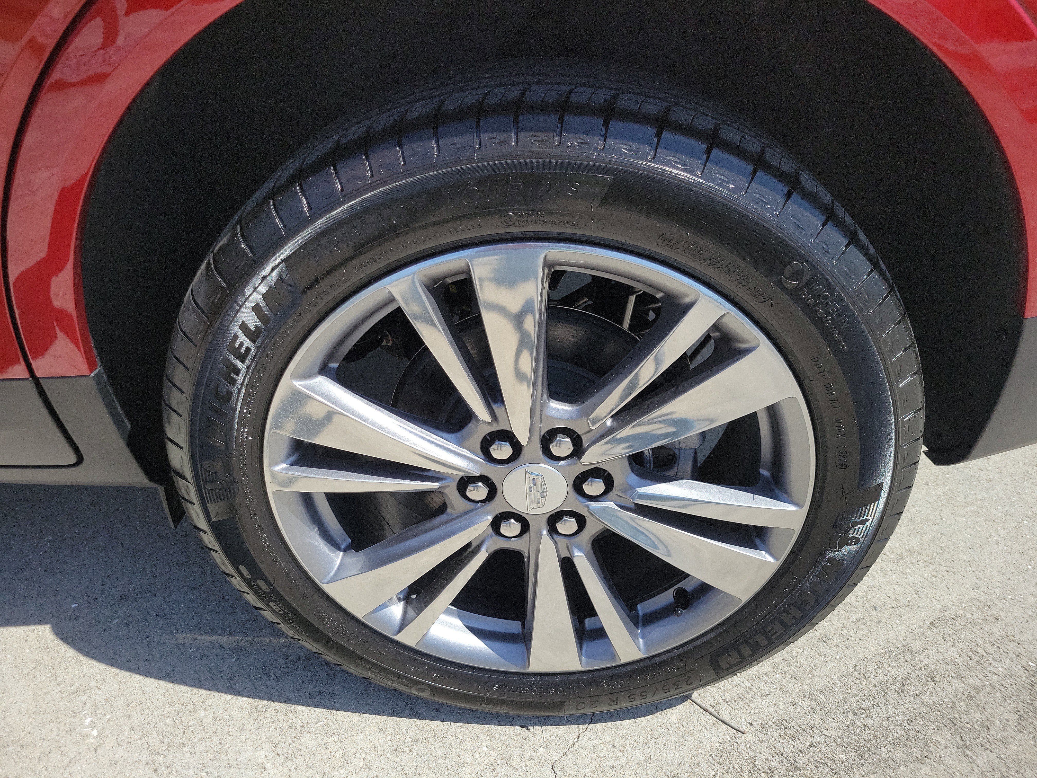 Certified 2025 Cadillac XT5 Premium Luxury w/ LPO, Floor Liner Package image 34