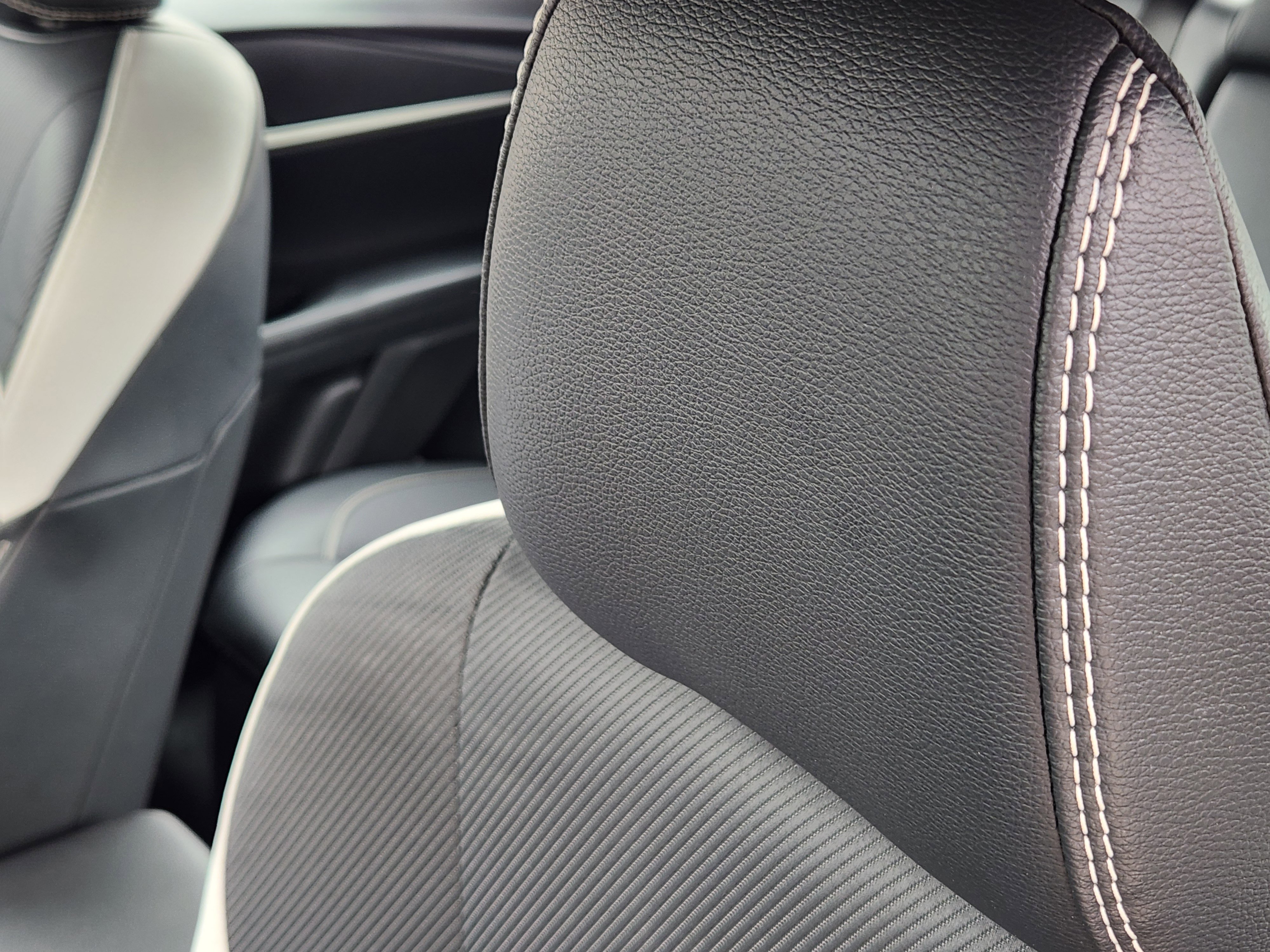 Used 2025 Toyota Camry LE image 15