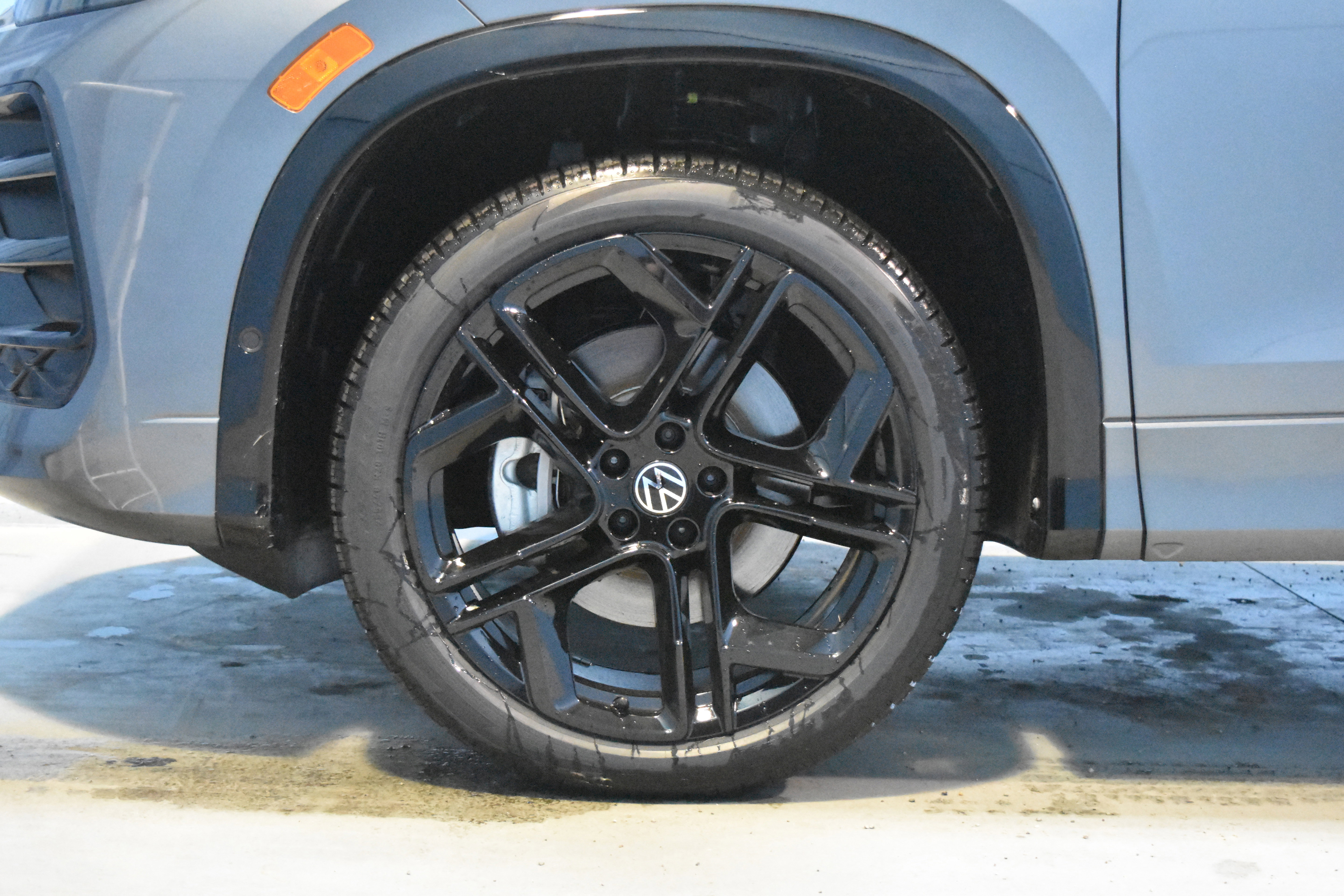 New 2026 Volkswagen Tiguan SE R-Line image 21