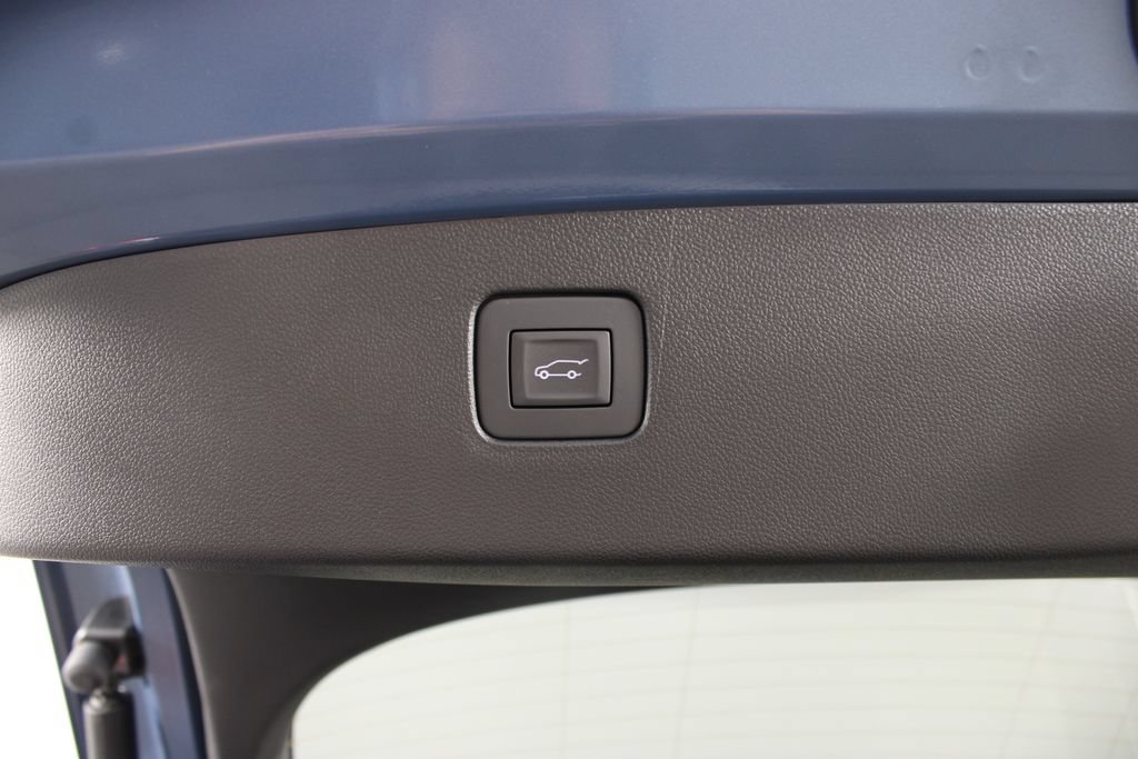 New 2026 Buick Envista Sport Touring w/ Convenience I Package FWD image 18