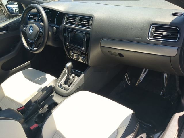 Used 2016 Volkswagen Jetta Sport FWD image 10
