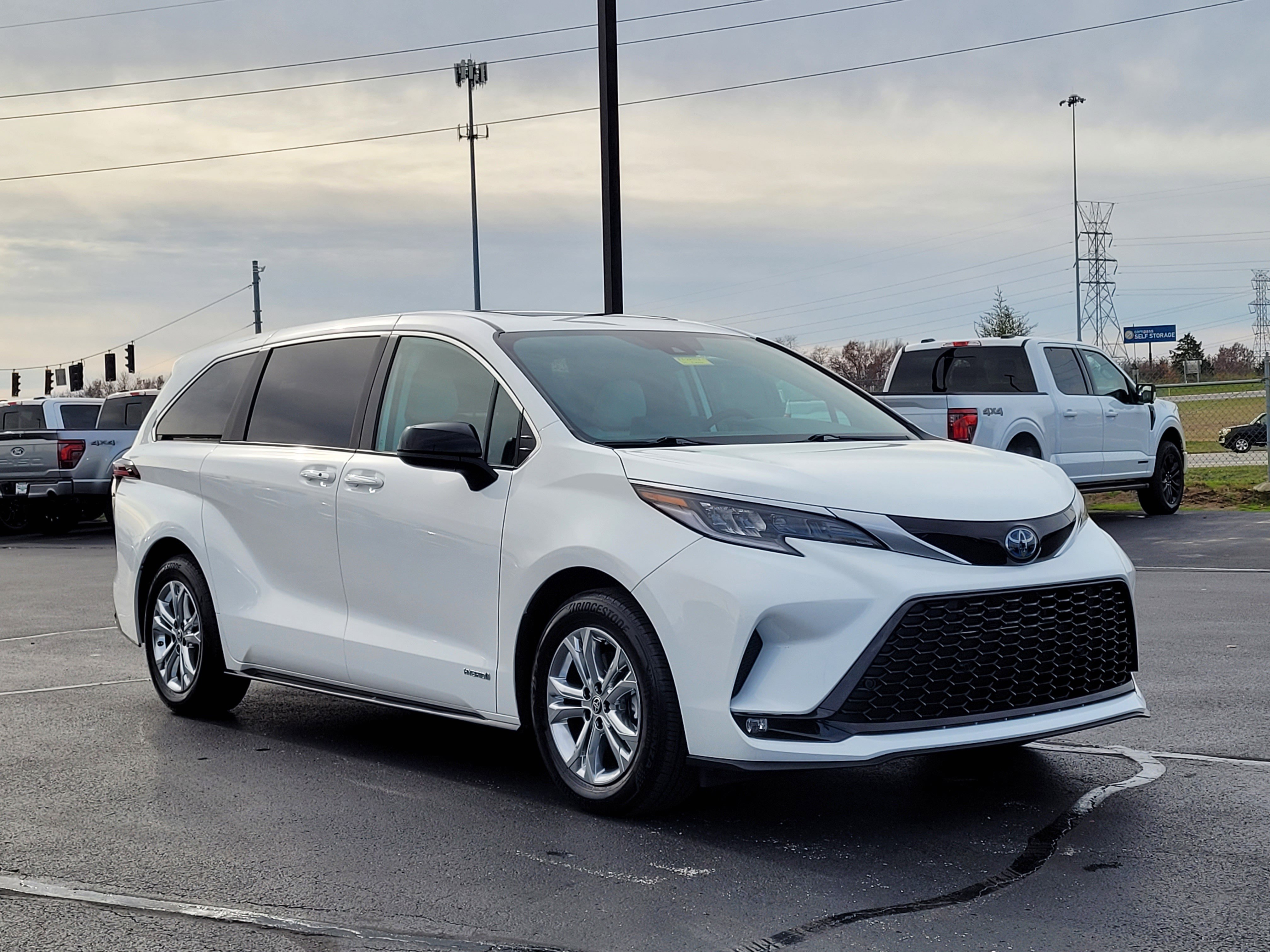 Used 2021 Toyota Sienna XSE