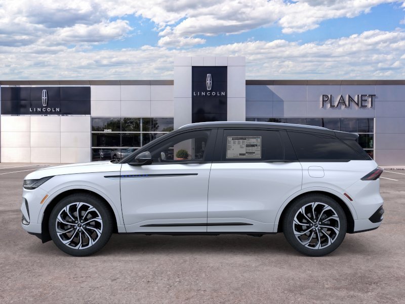 New 2026 Lincoln Nautilus Reserve AWD/4WD image 3