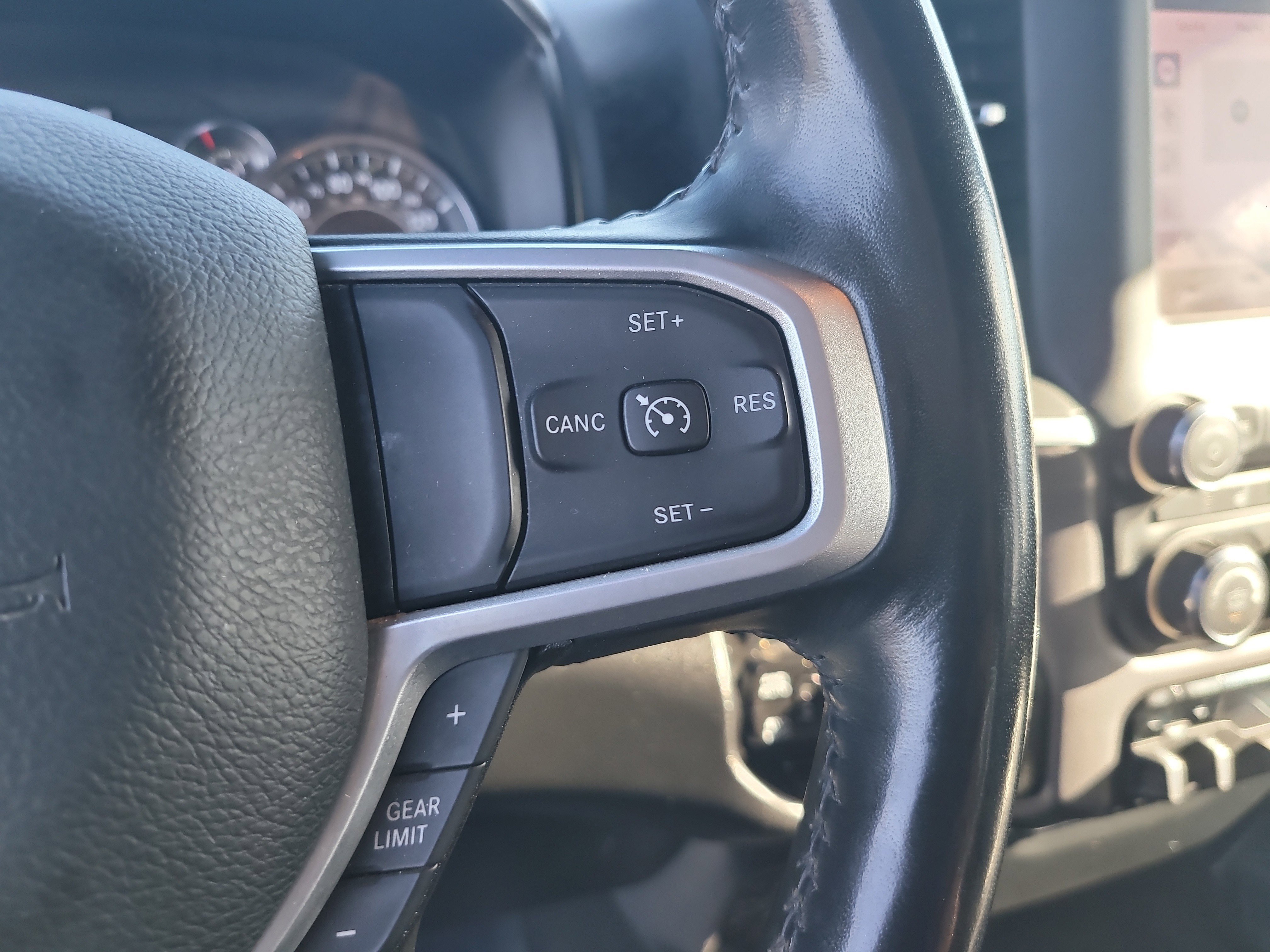 Used 2023 RAM 1500 Big Horn AWD/4WD image 28