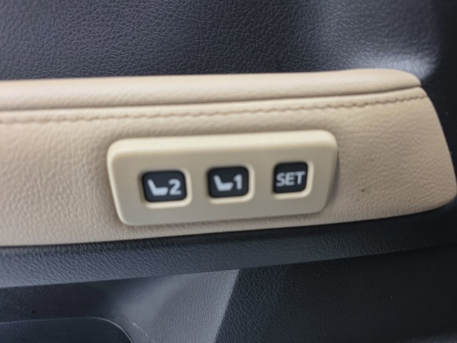 Used 2023 Toyota 4Runner Limited image 24