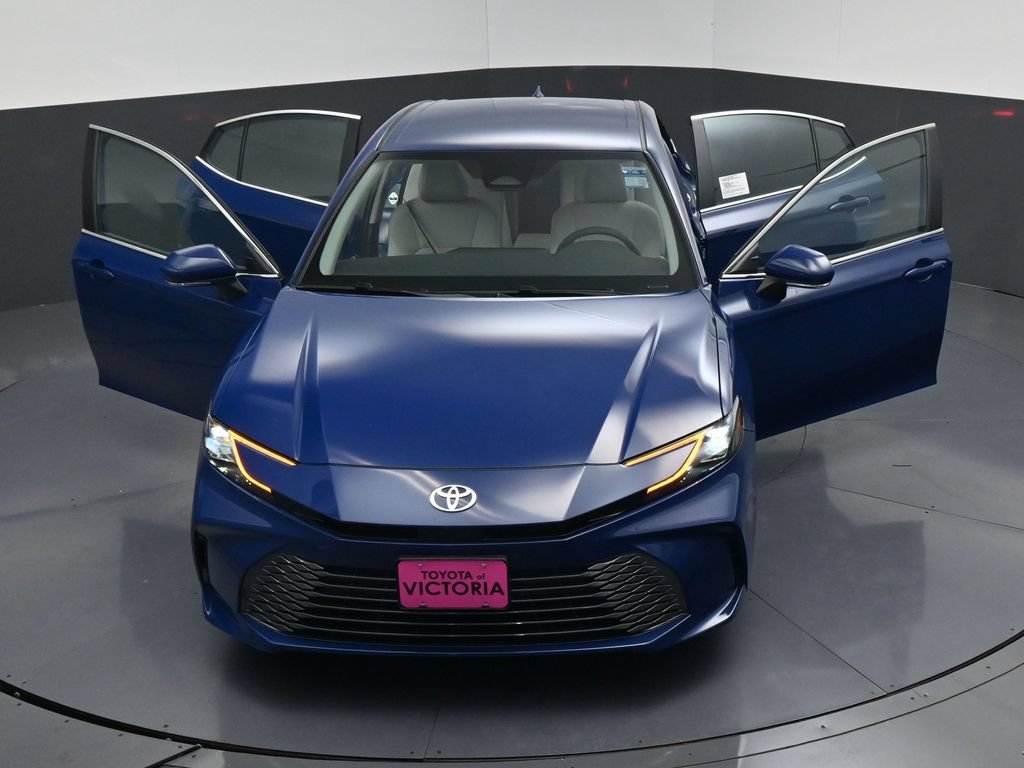 Used 2026 Toyota Camry XLE FWD image 24