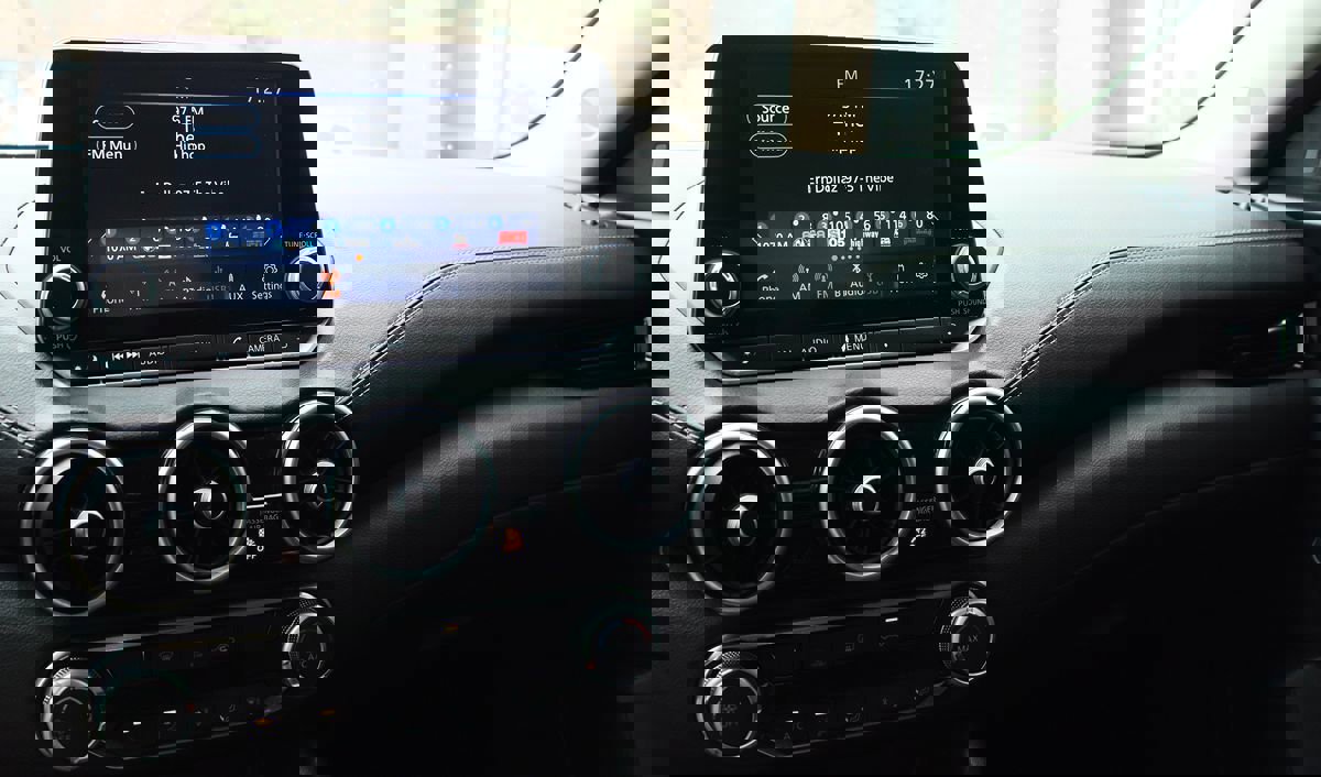 Used 2024 Nissan Sentra SV image 43