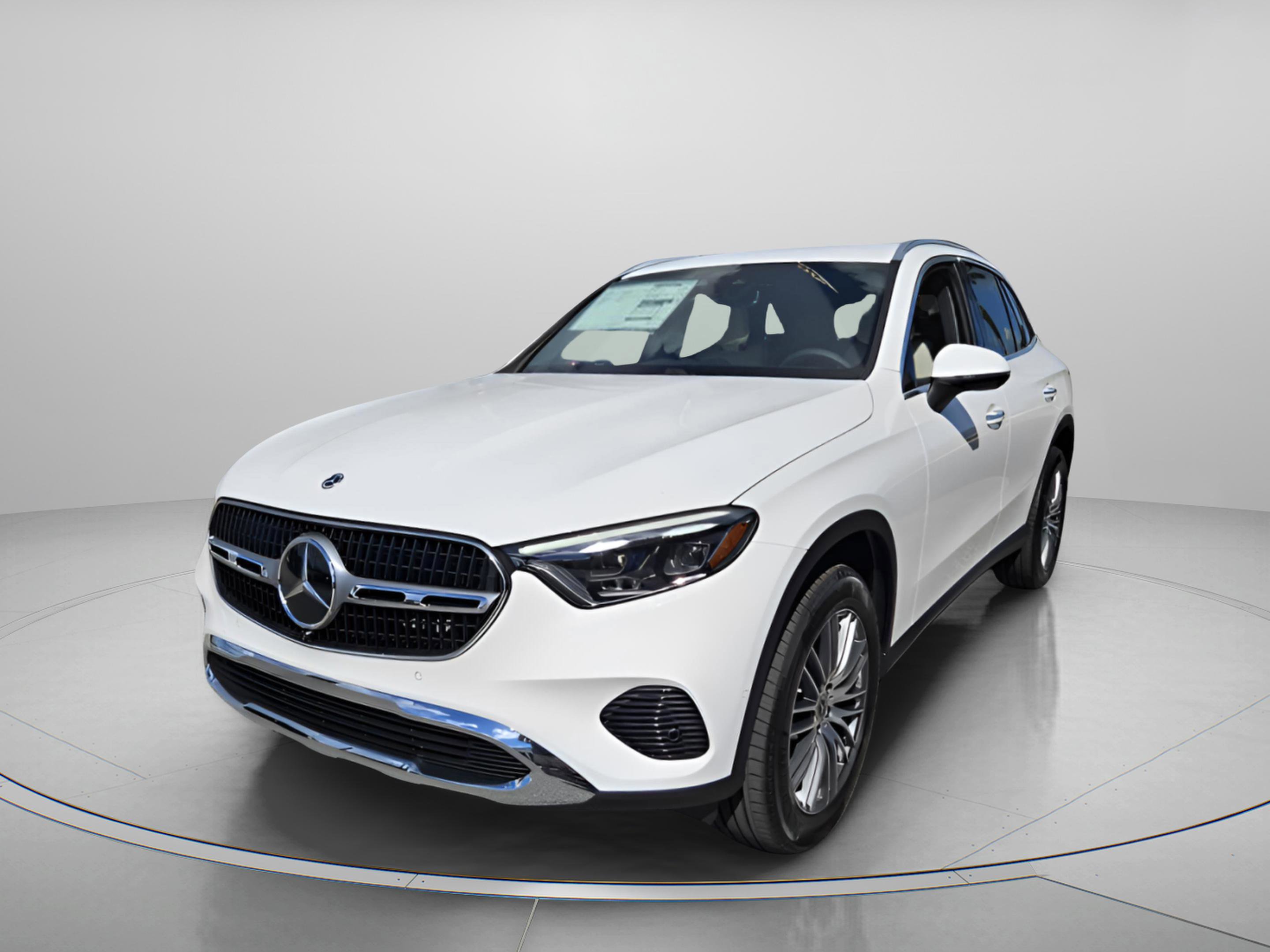 New 2026 Mercedes-Benz GLC 300 image 2