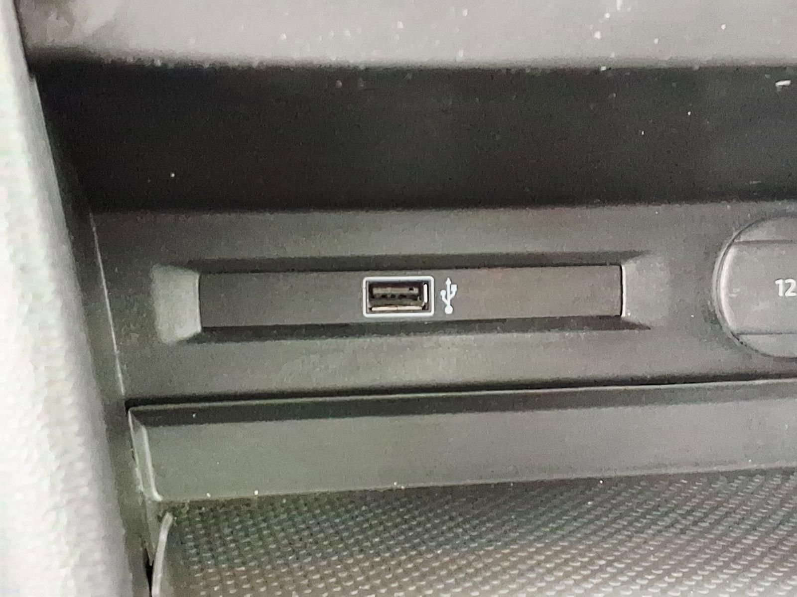 Used 2019 Volkswagen Tiguan S w/ Driver Assistance Package FWD image 18
